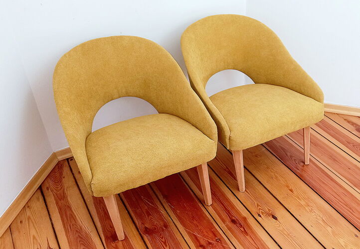 A pair of armchairs proj. O. Haerdtl, Ton, Czechoslovakia, the 60s