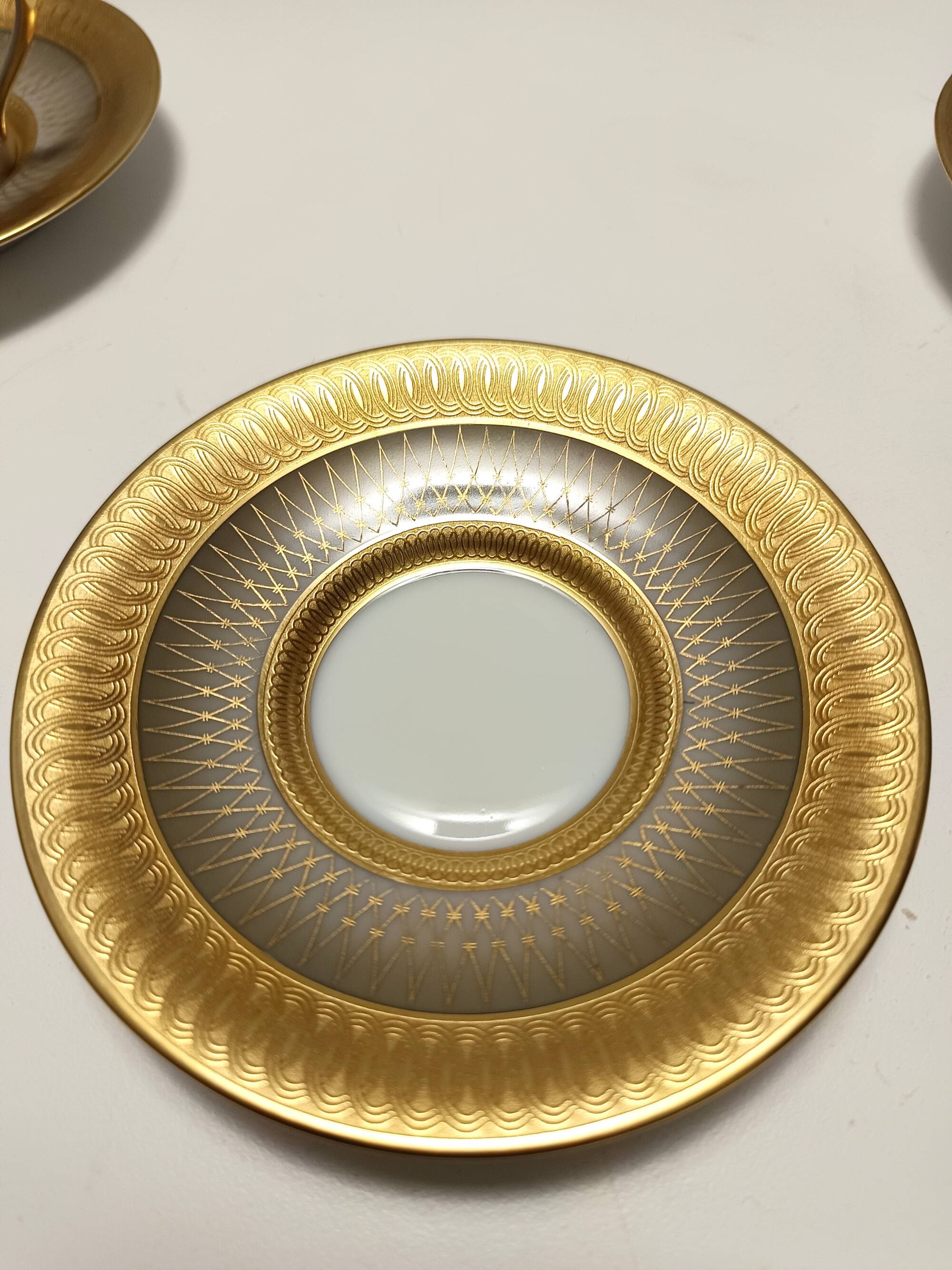 Set of Eleven Porcelain and Pure Gold Coffee Cups by Hutschenreuther, Germa