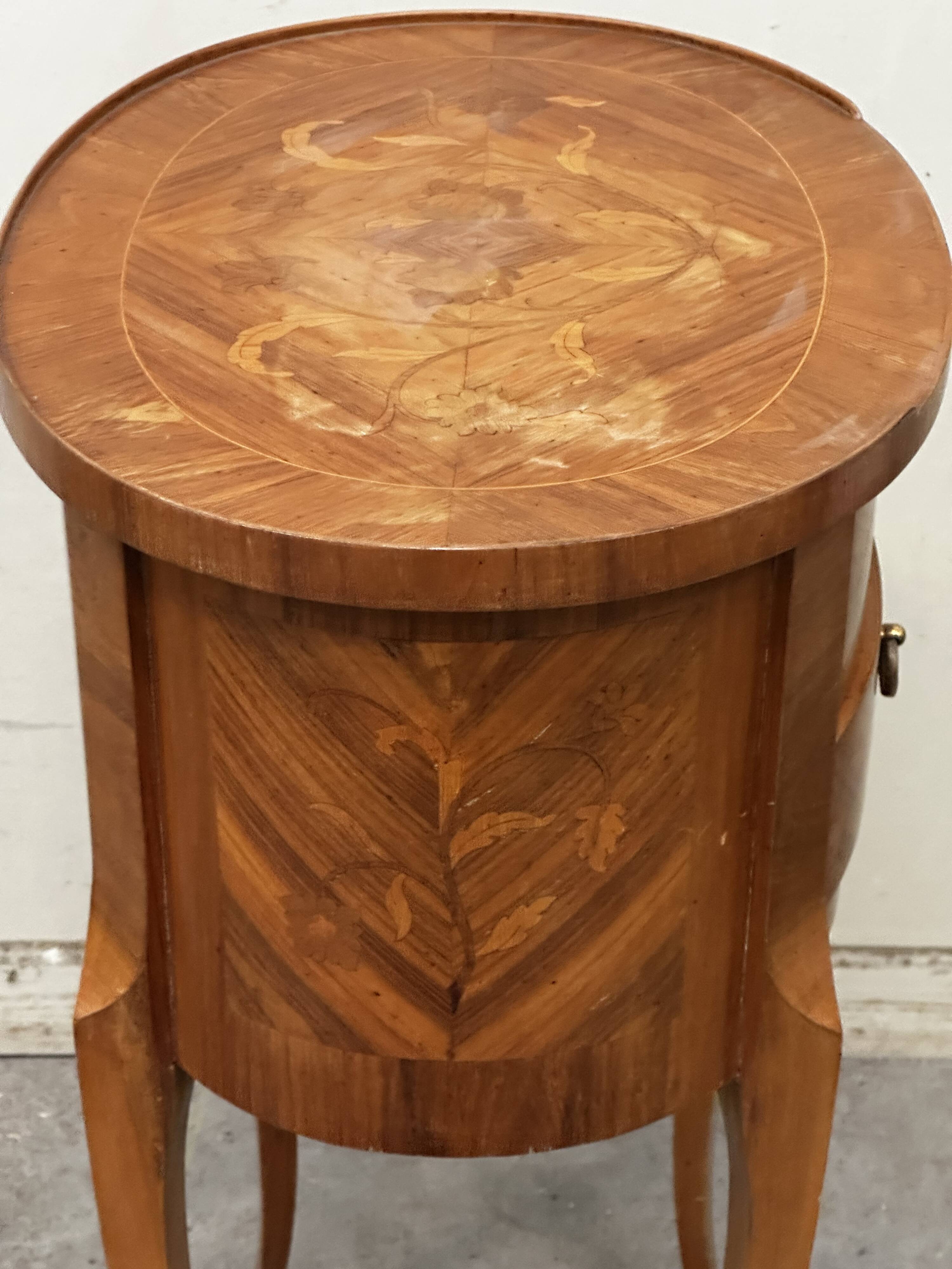 Oval side table in marquetry wood, Louis XVI style - early 20th century