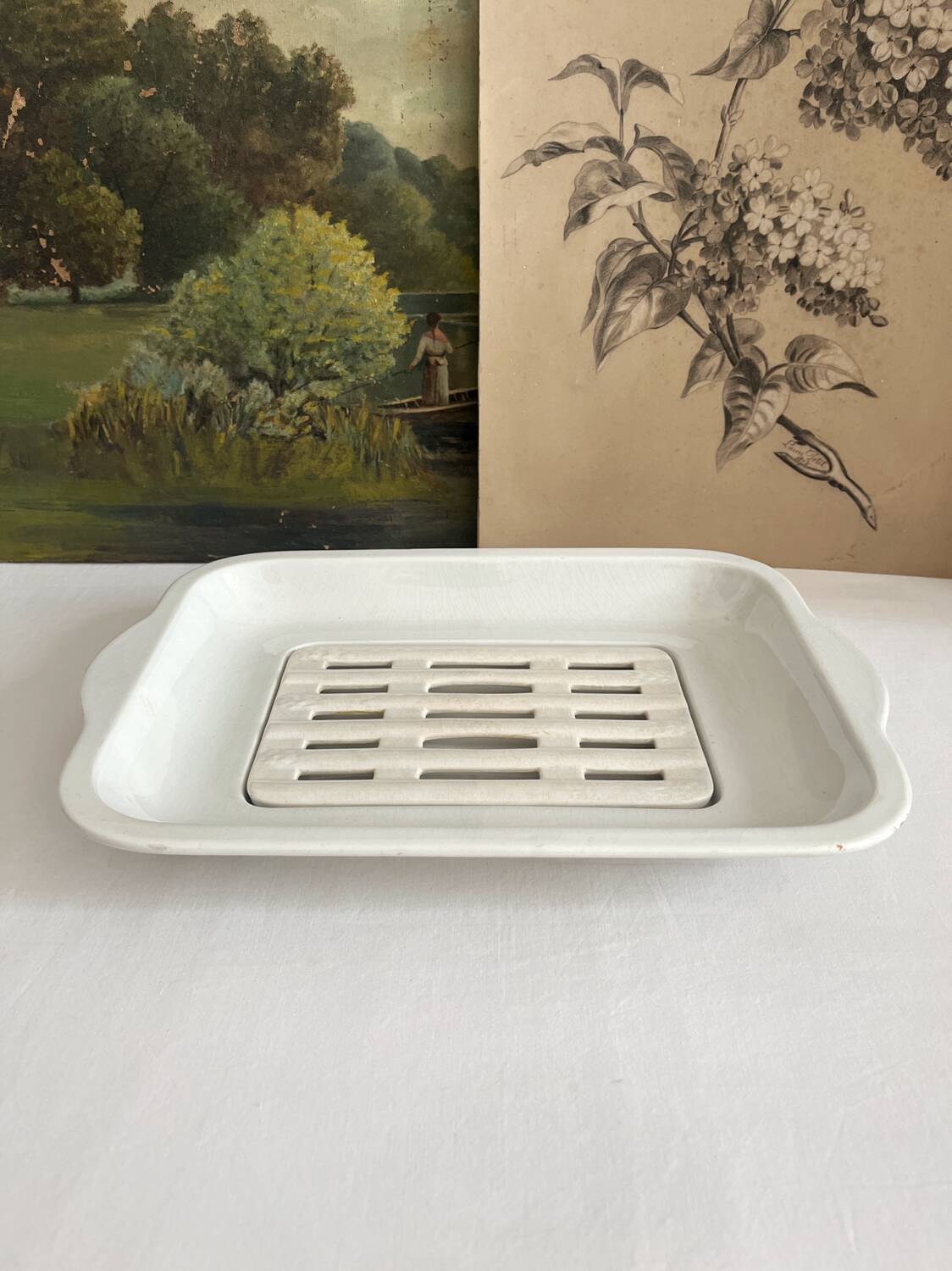 19th century Lunéville opaque ironstone earthenware asparagus dish