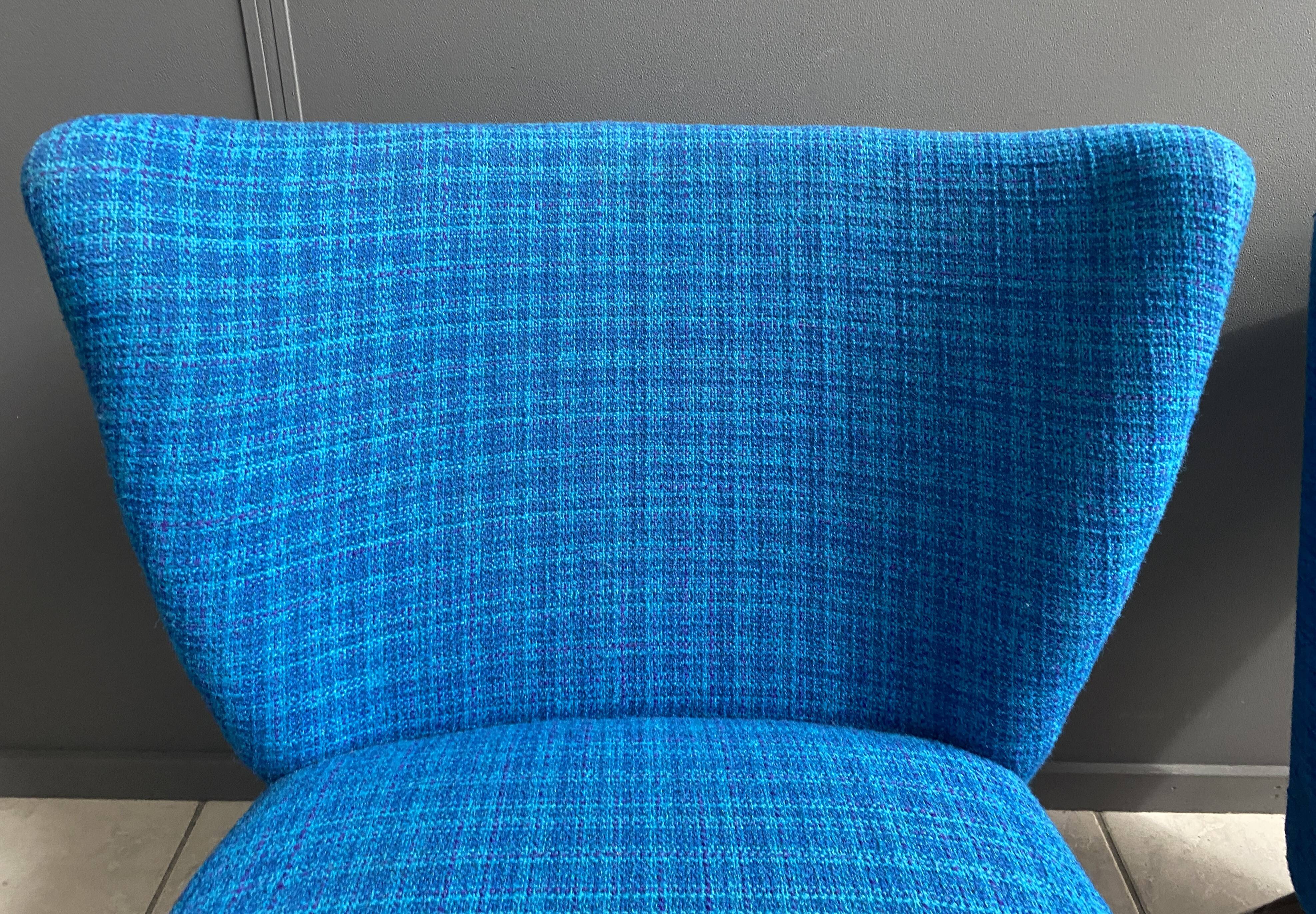ensemble de 2 chaises de cocktail bleues des années 1960