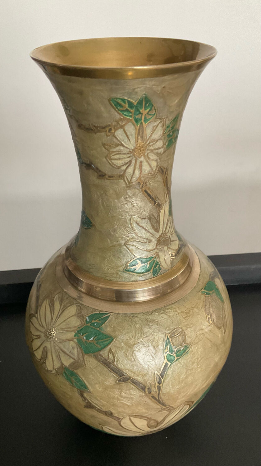 Vintage vase in solid bronze and cloisonné enamel