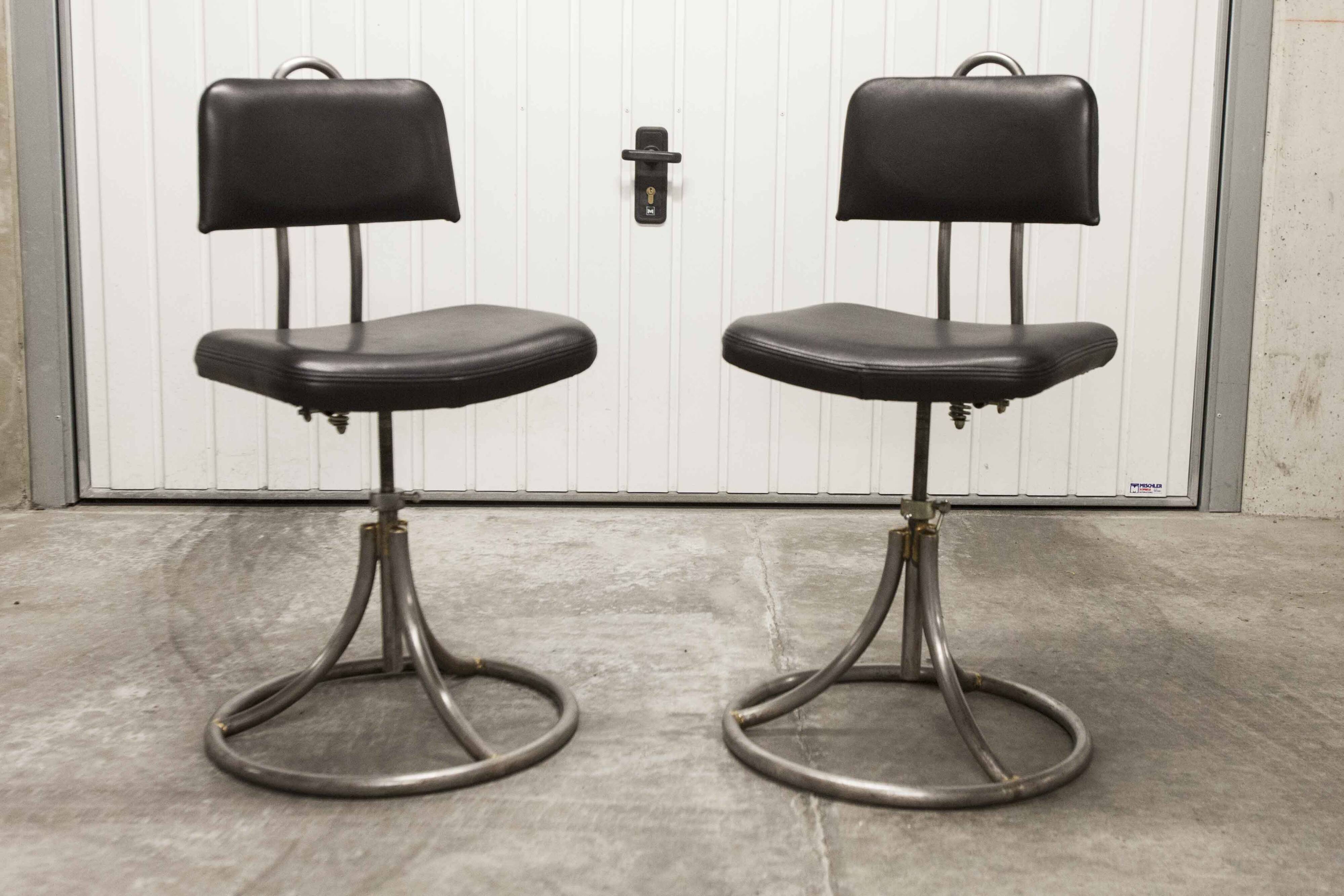 Swivel office chair French army new leather