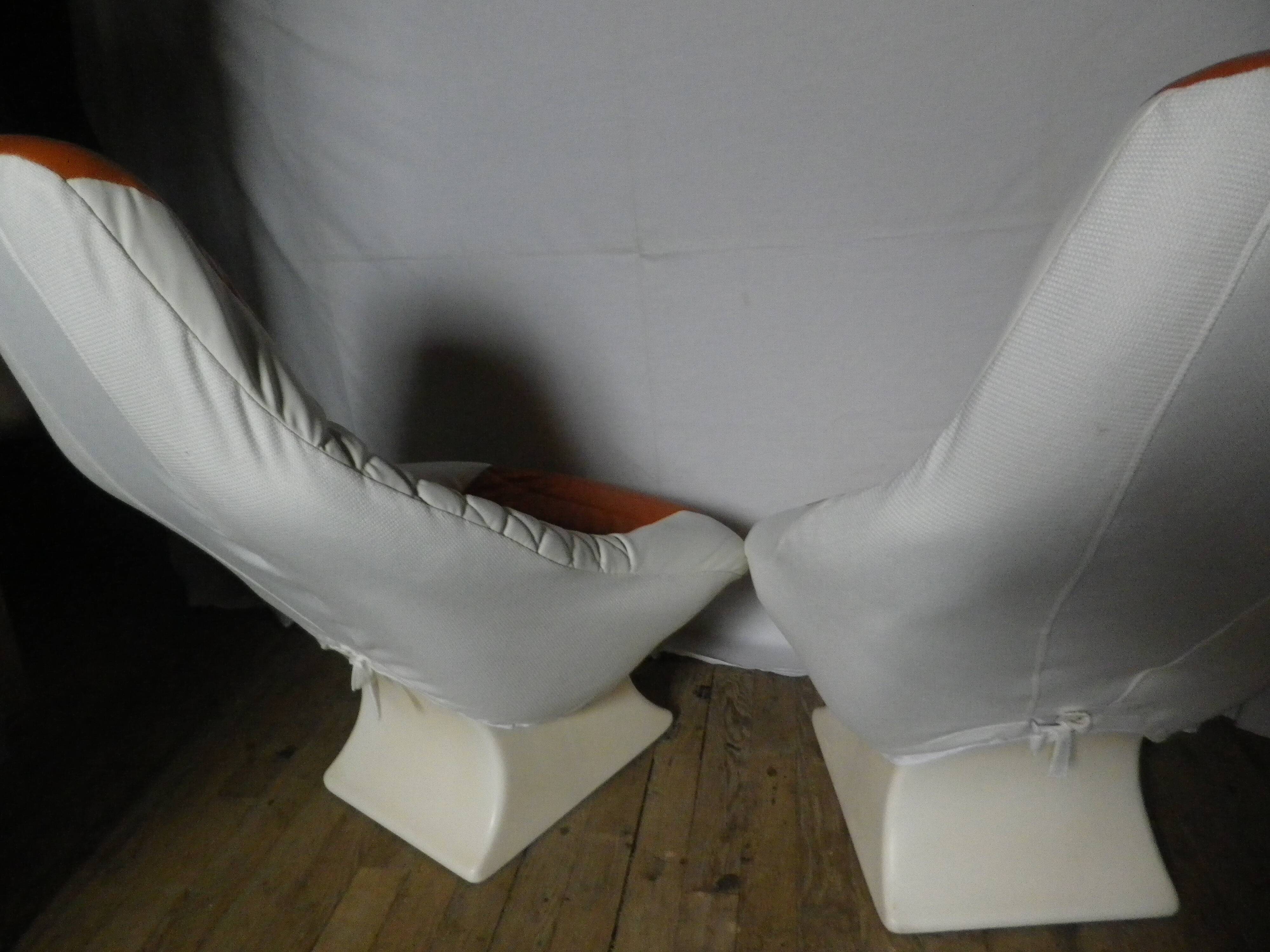 rare vintage bucket seat and footrest set