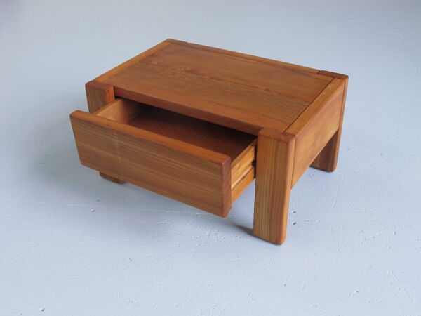 Table basse ou de chevet en orme huilé