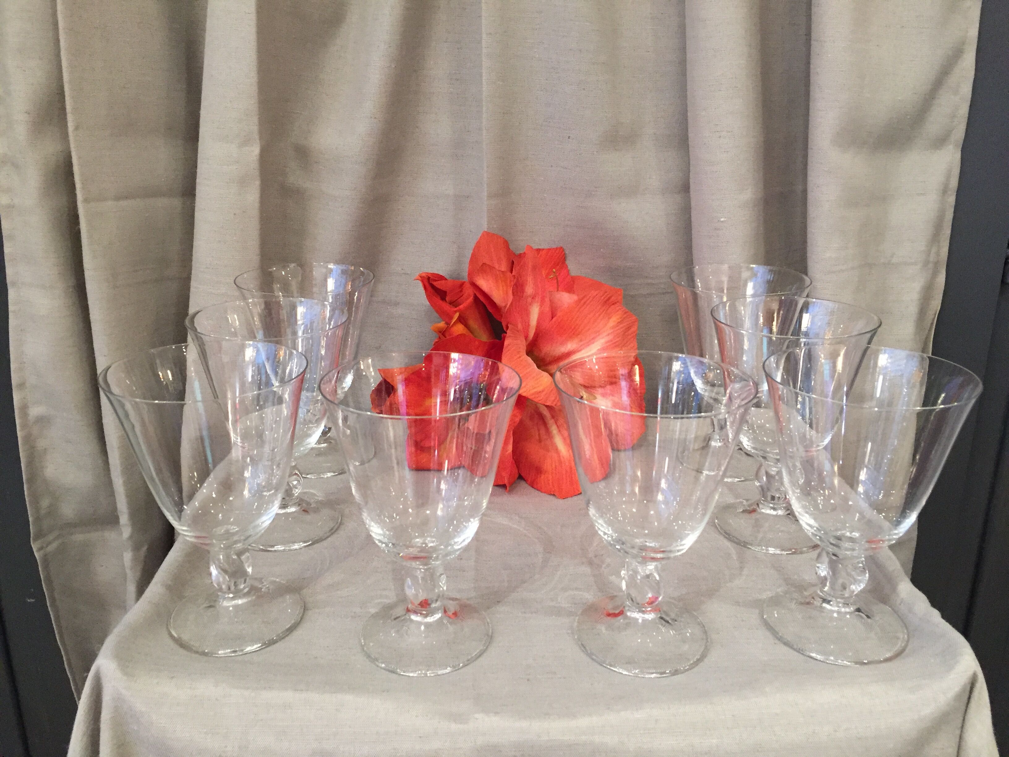 Suite de 8 verres a eau en cristal daum modele orval