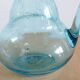 Carafe bleue en verre soufflé bullé