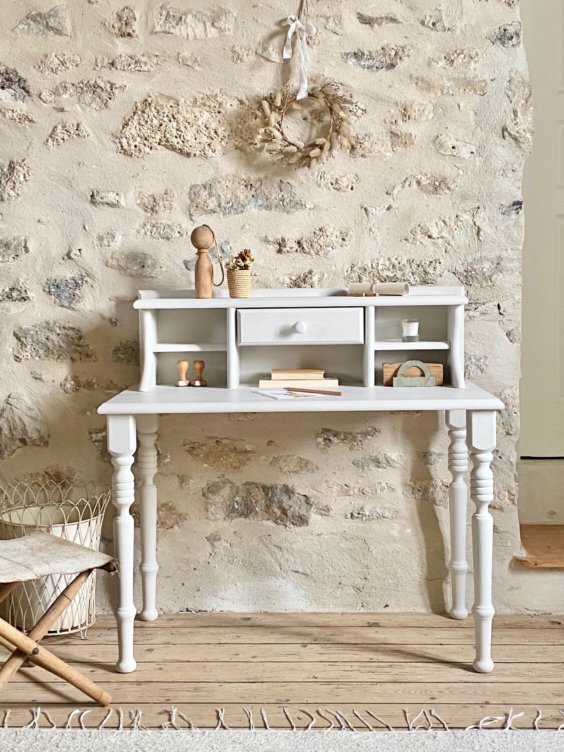 Child's desk