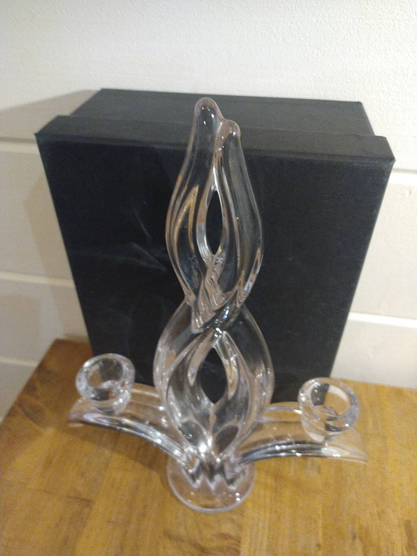 4 crystal lily candle holders from Vannes le Châtel.