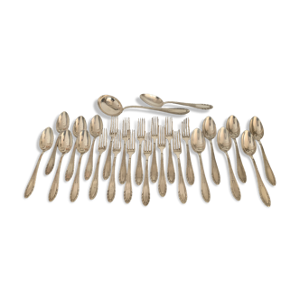 silver metal cutlery
