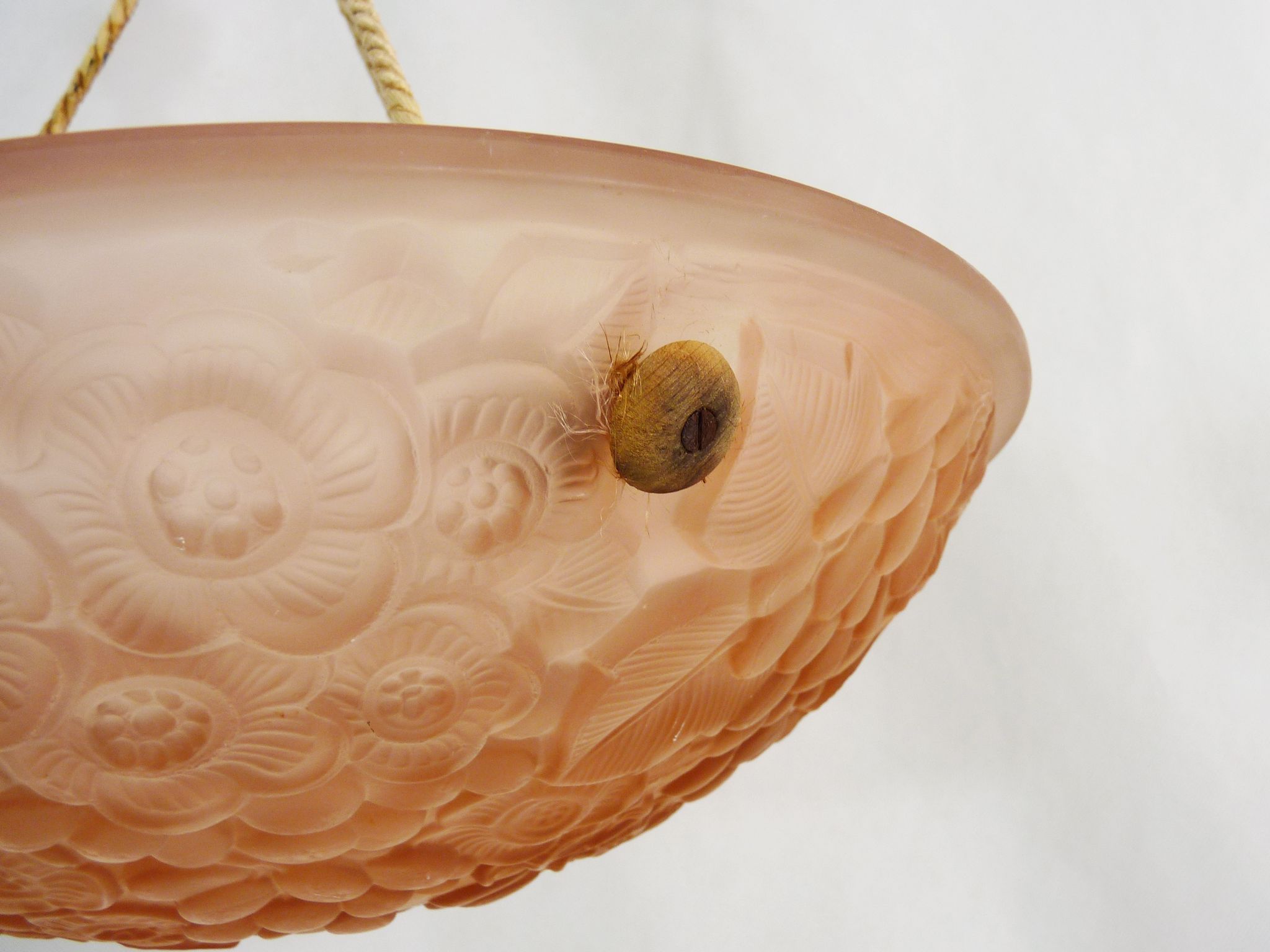 Suspension pink cacker Verdun Art Deco