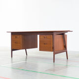 Office designed by Arne Vodder and produced by Vamo Sønderborg, Danemar