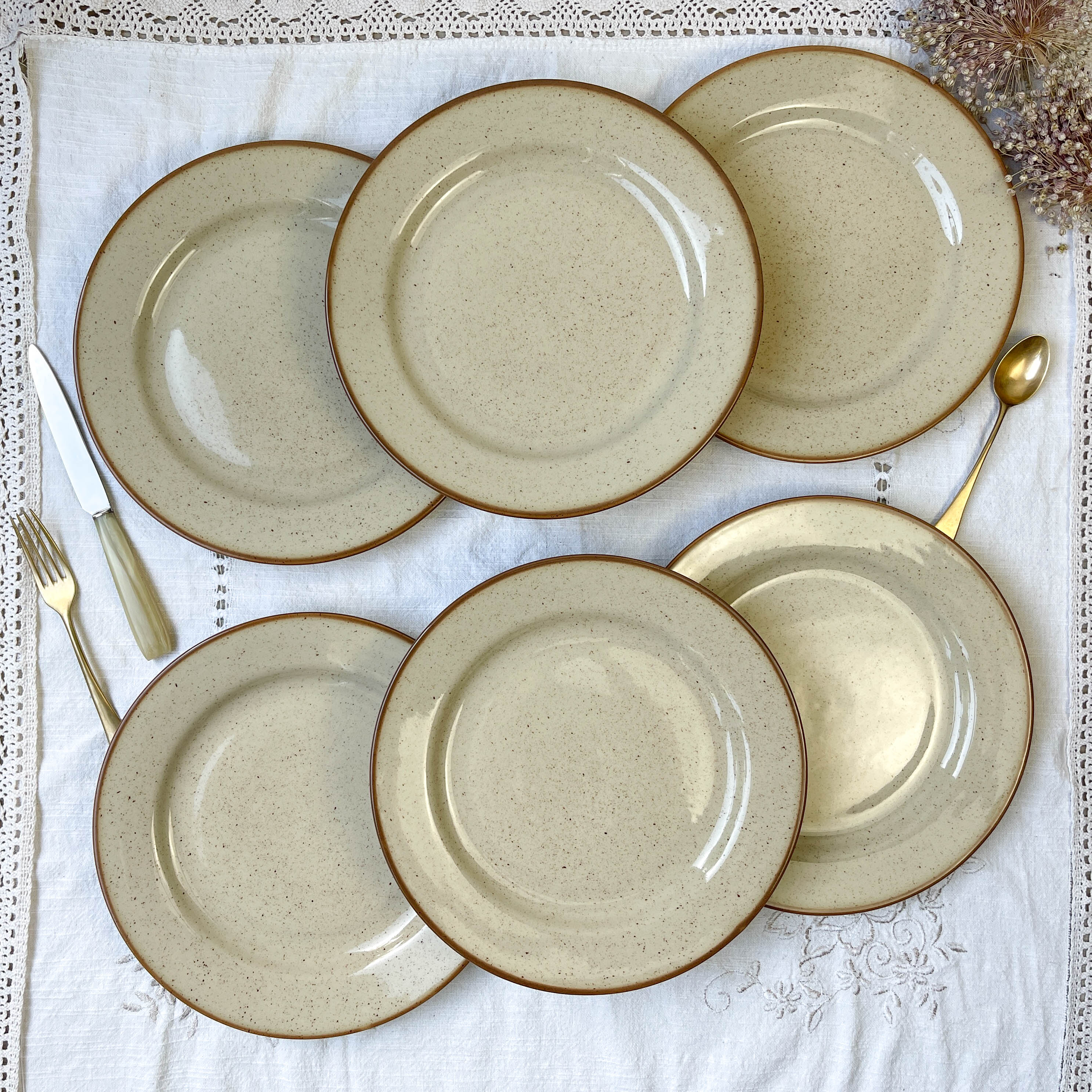 6 flat plates in speckled beige stoneware Tulowice Poland 1970