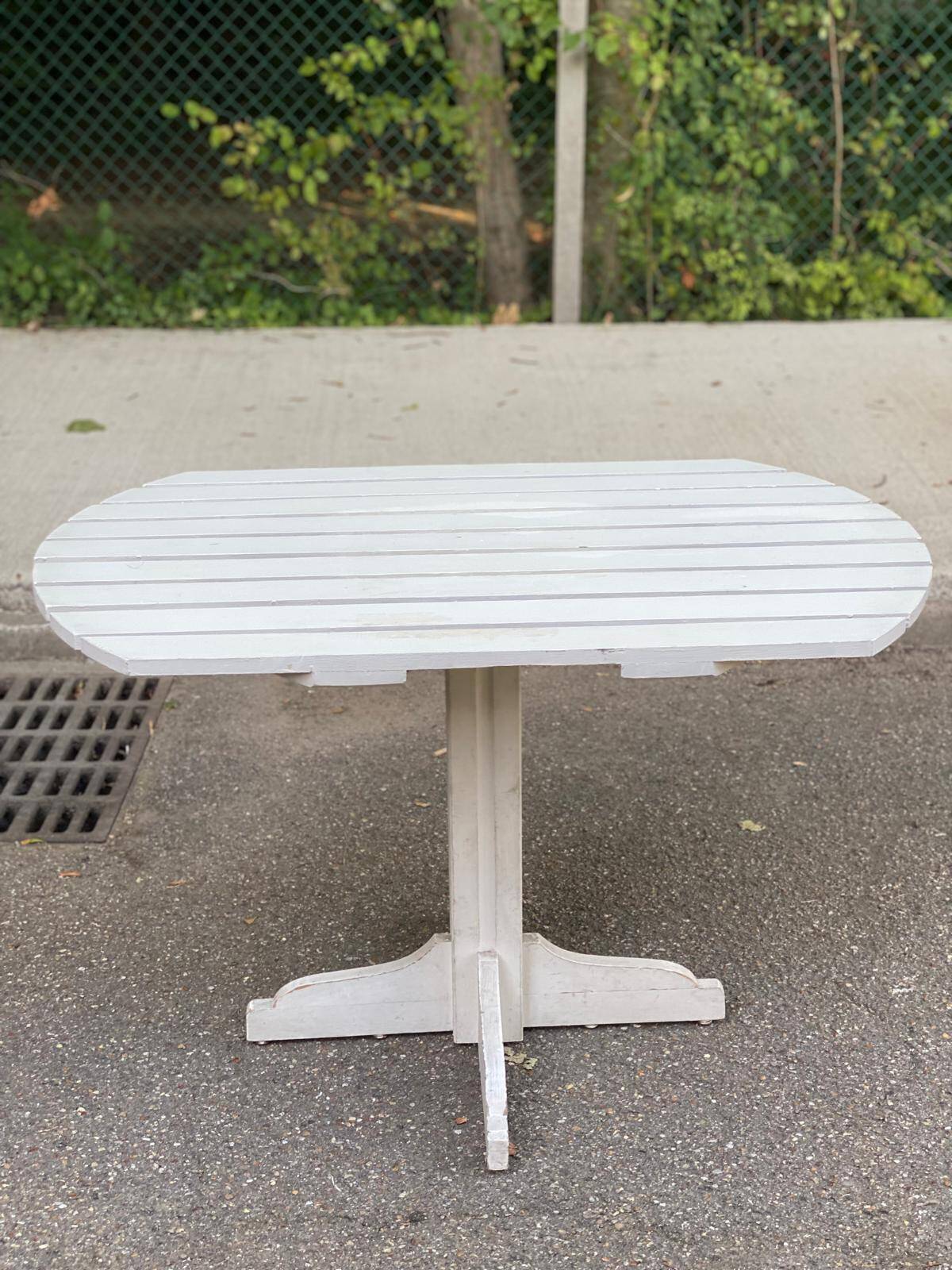 White solid wood bistro style garden table for 4 people