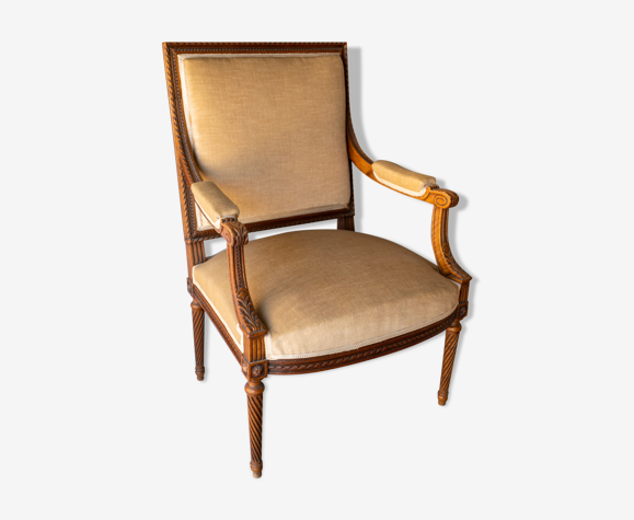 Fauteuil ancien en bois massif
