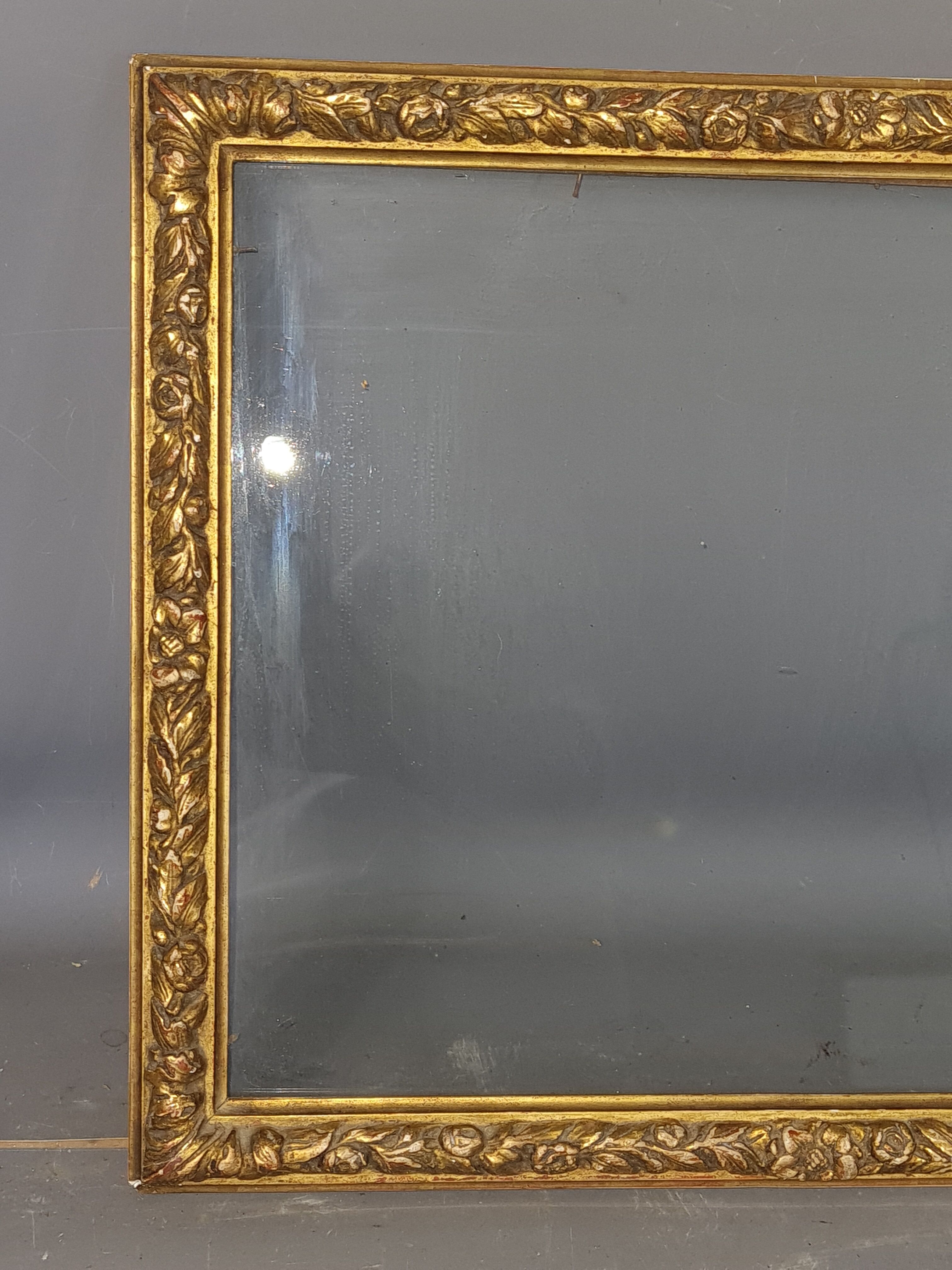 Nineteenth century frame gilded stucco wood decoration of roses 34x27 foliage 30.8x24.2 cm SB