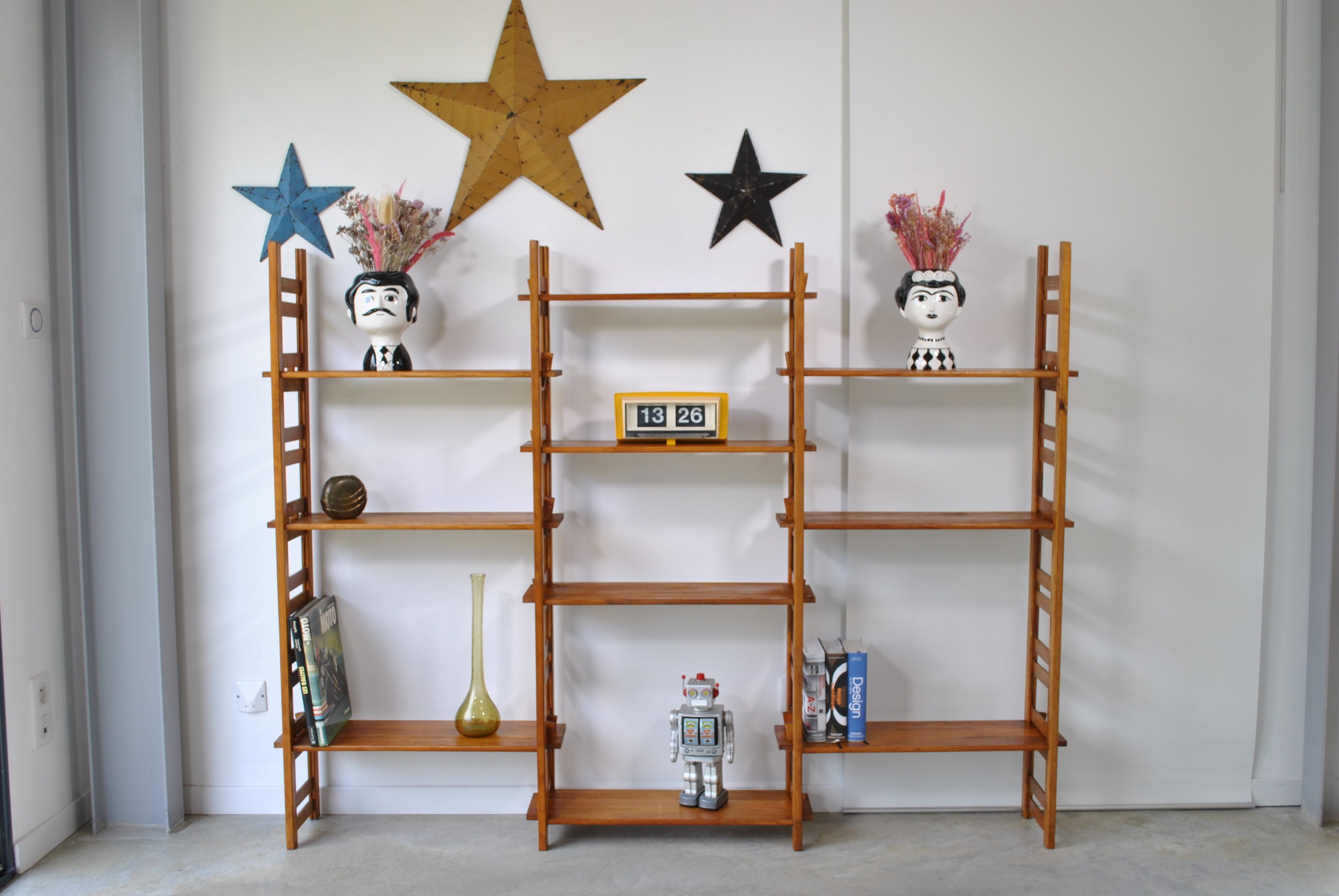 Vintage 1970 shelf