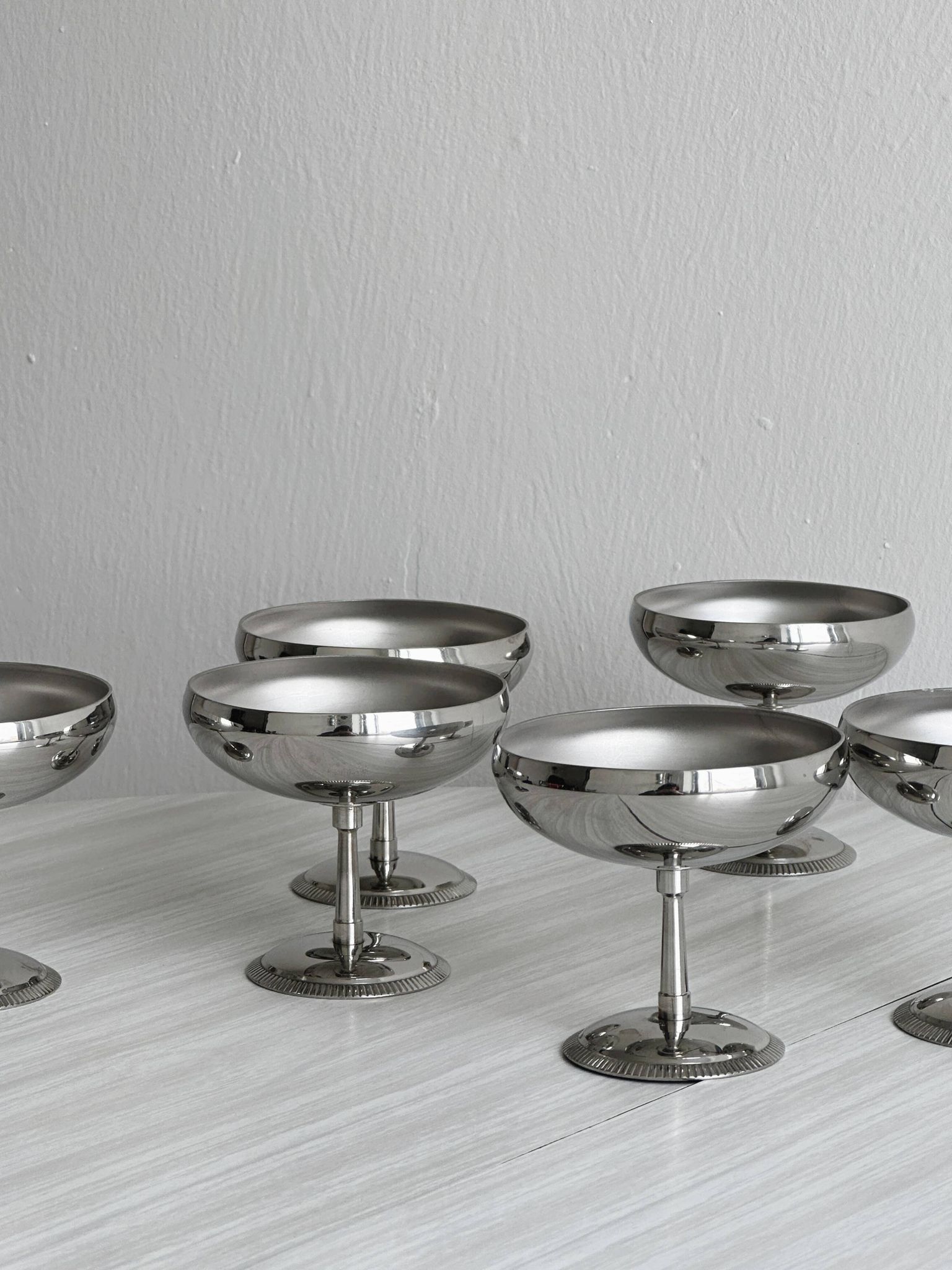 6 coupelles sur pied en inox style Letang Remy