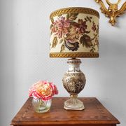 Italian Capodimonte porcelain lamp