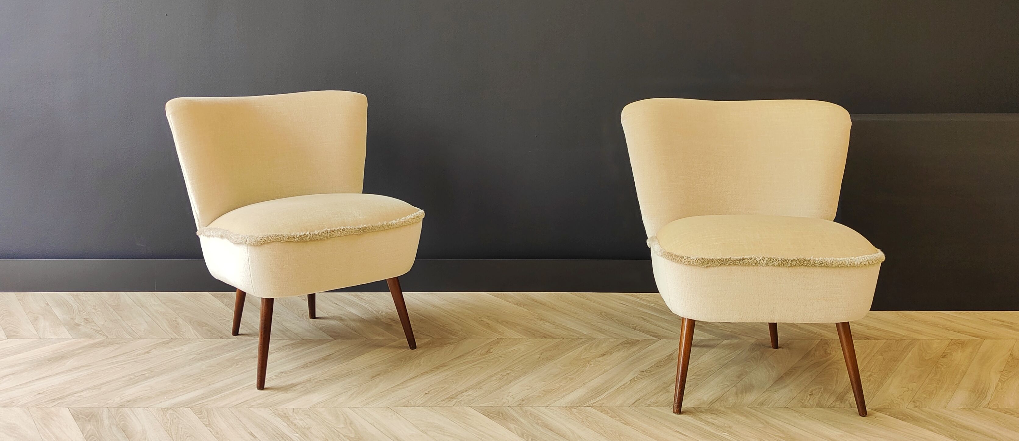 Two Mid Century cocktailchairs