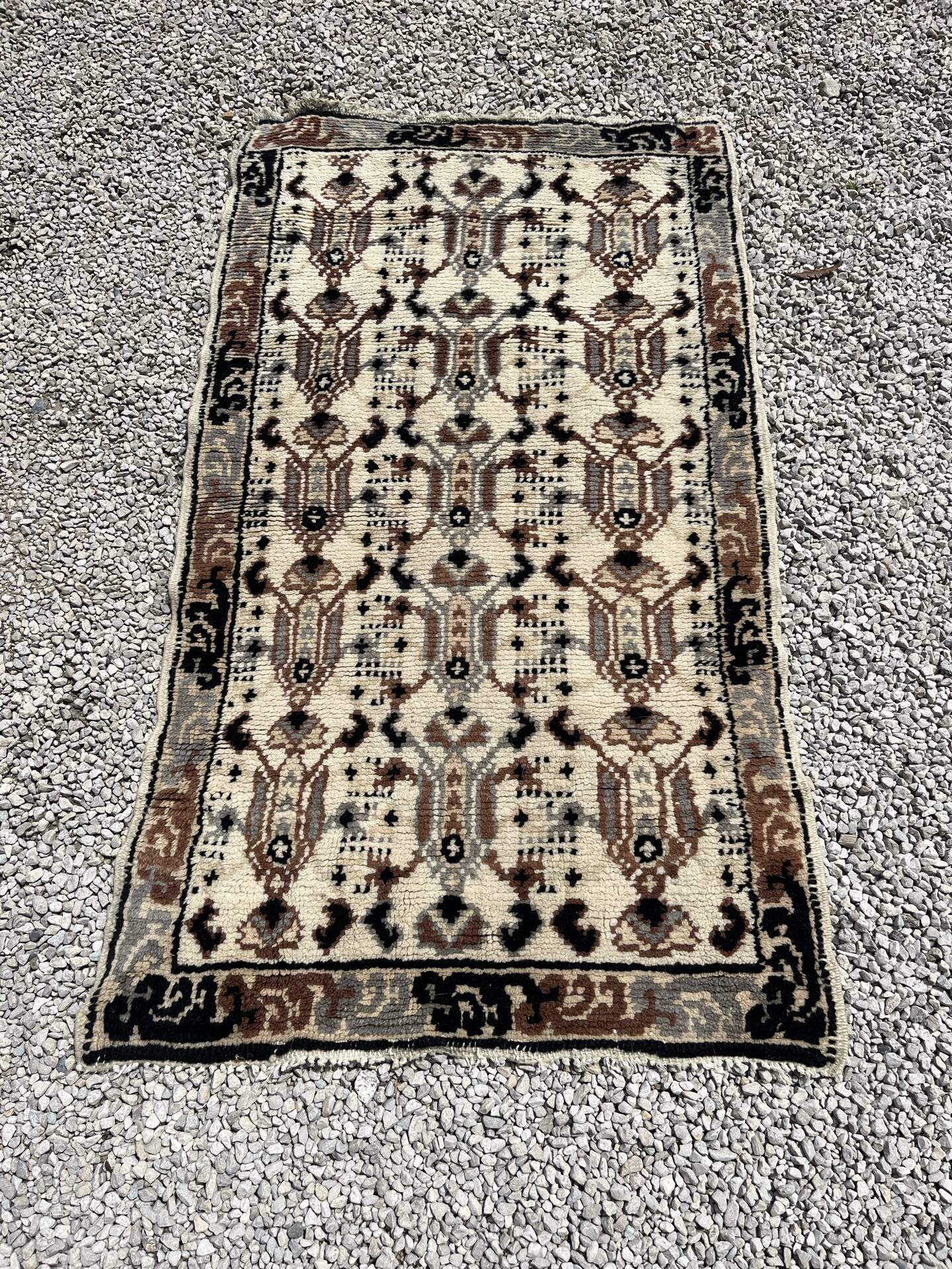 Tapis persan ancien 