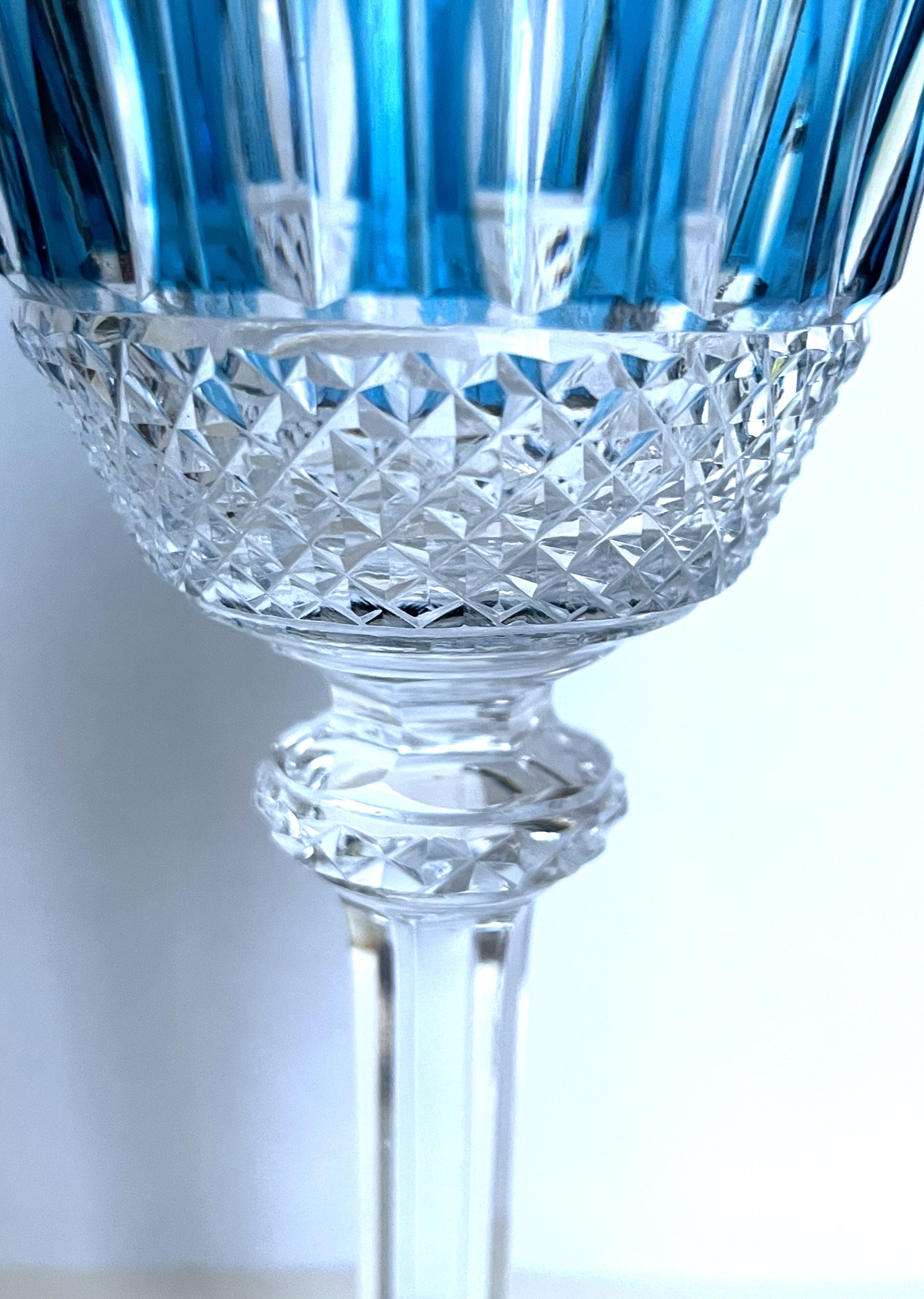 6 verres à vin de couleur St Louis Tommy
