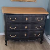 Crossbow chest of drawers