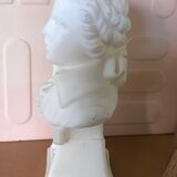 Statuette