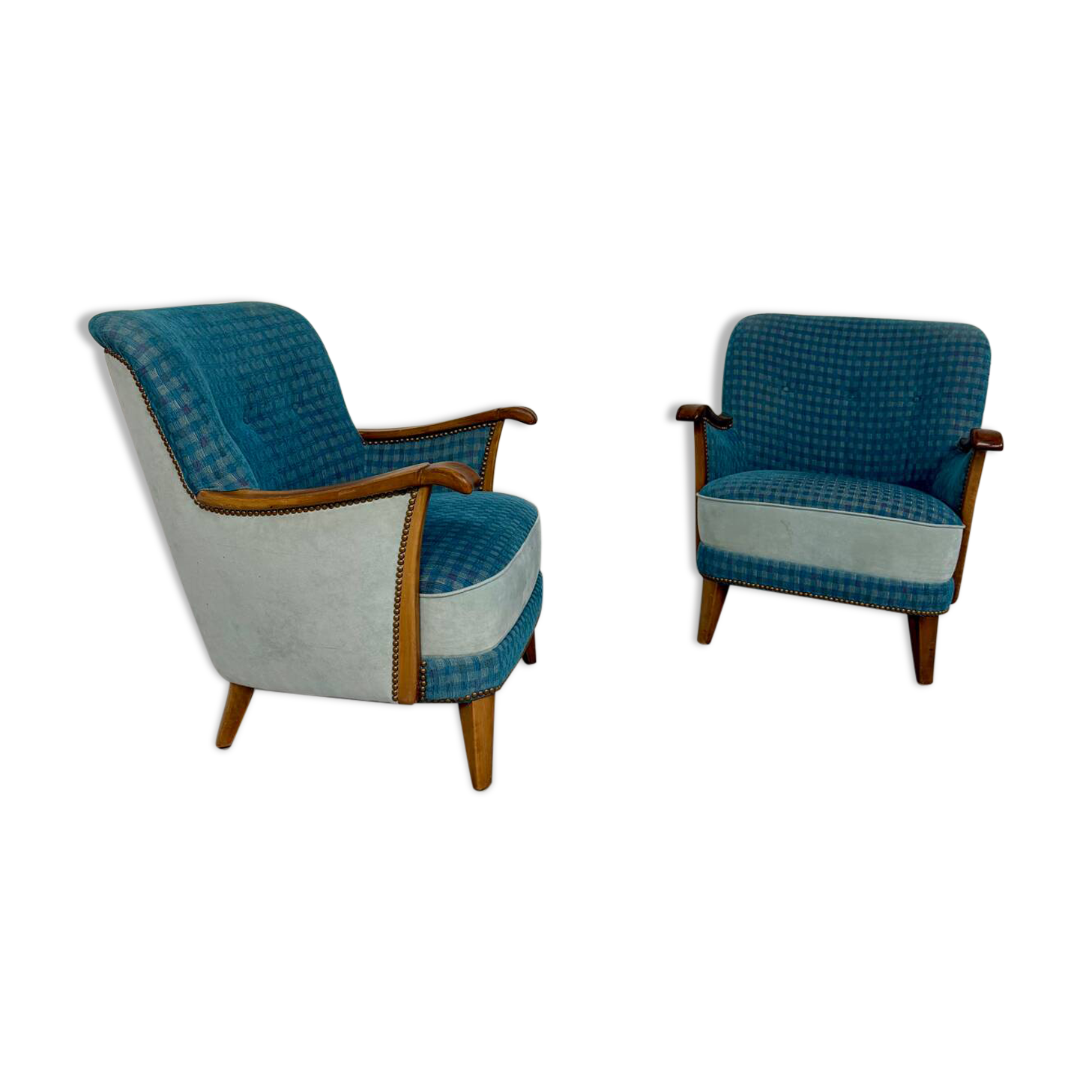 Lot of 2 sculptural Danish design armchairs from the 1940s, vintage.