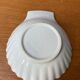 Shell-shaped porcelain soap dish