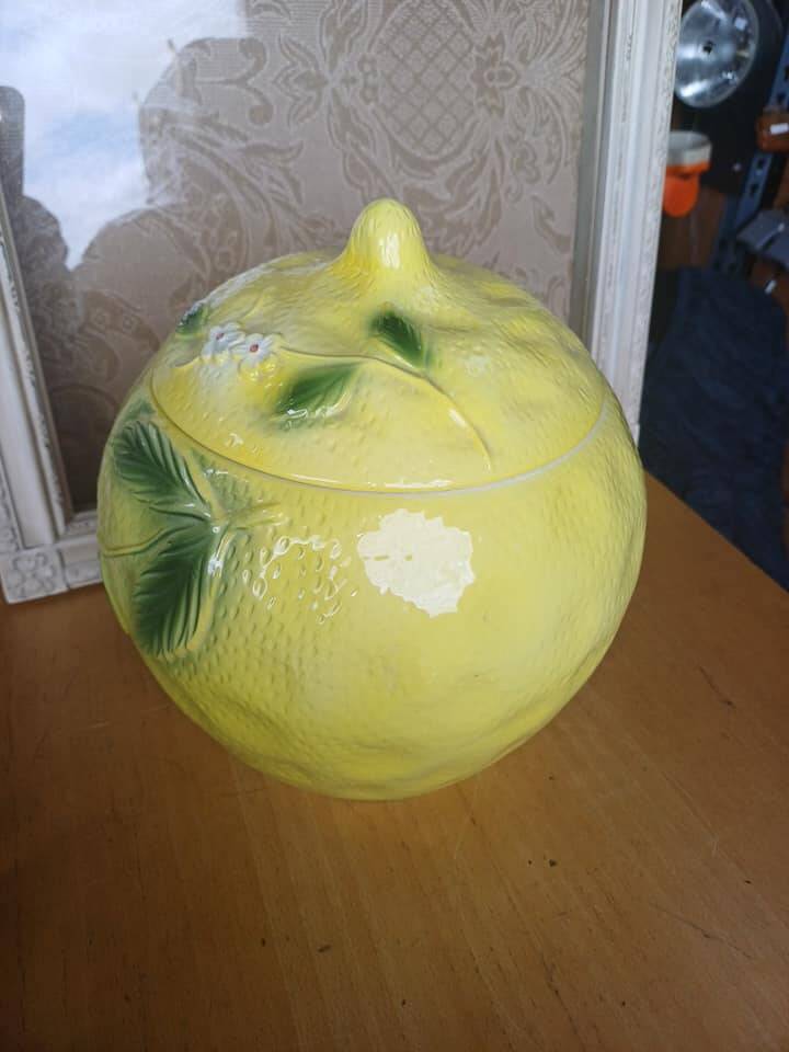 Vintage lemon candy box