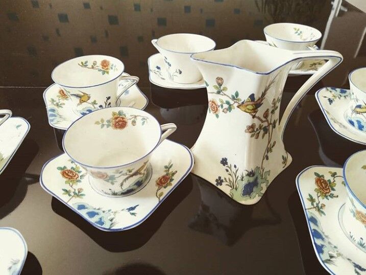 Limoges A. Lanternier porcelain tea service