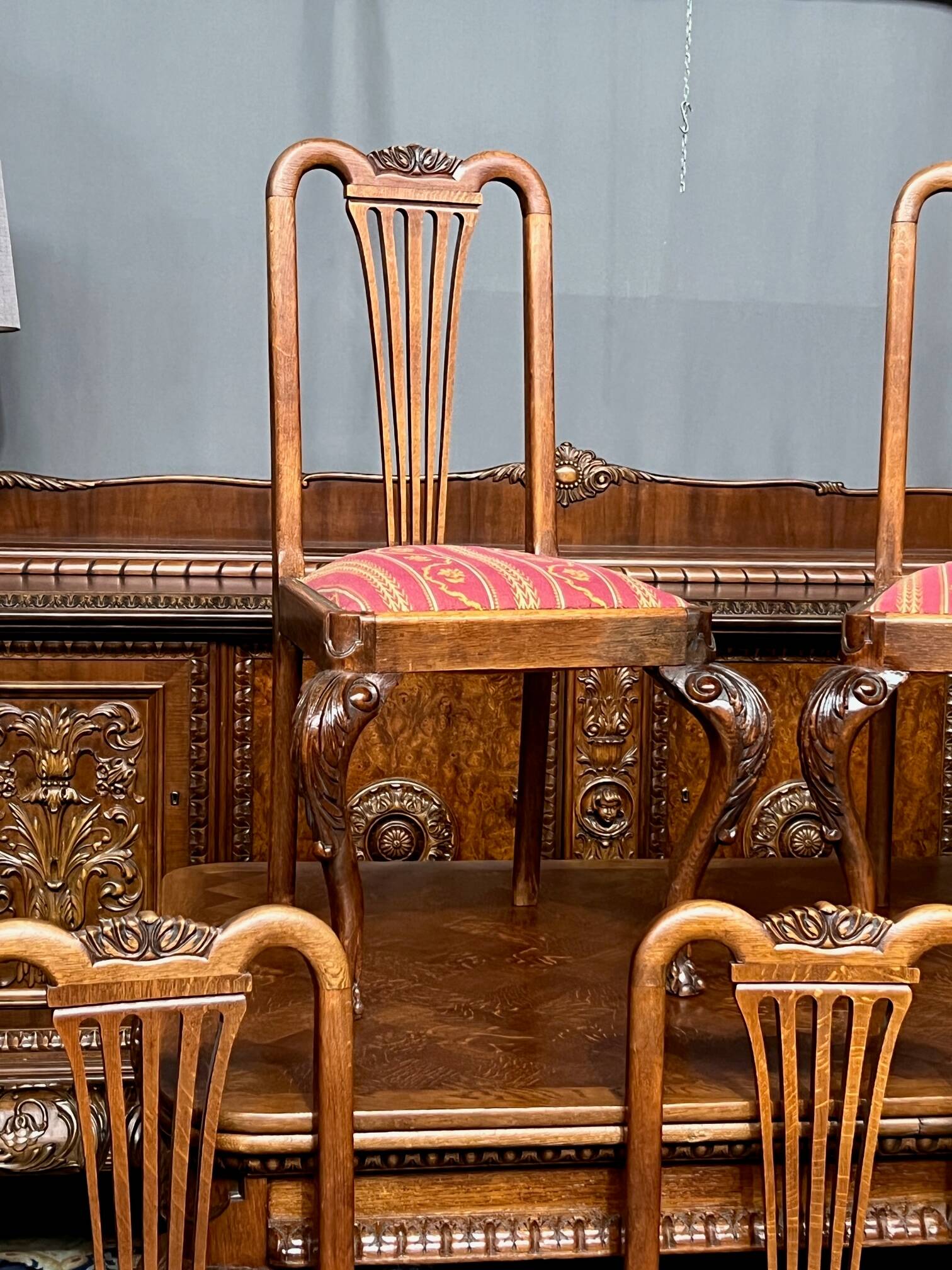 Ensemble - 5 chaises style Chippendale.