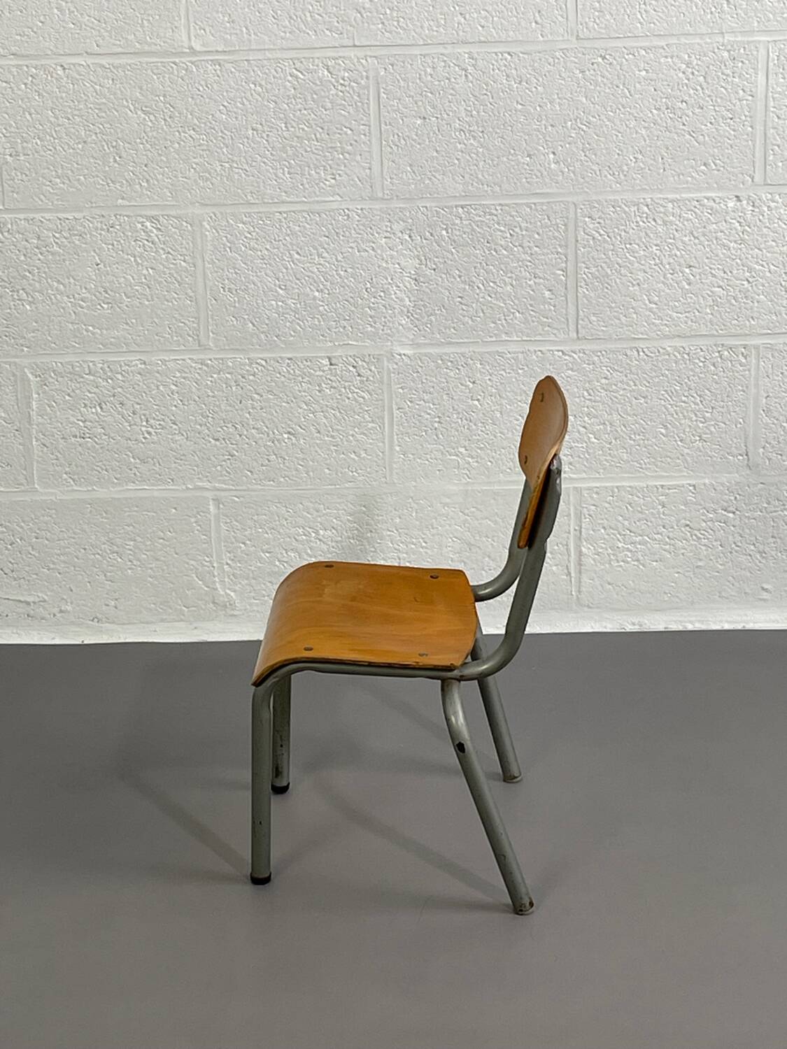 Mullca school chair