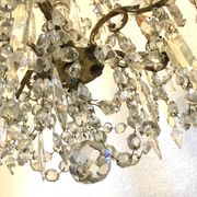 Bronze chandelier with 6 light arms and pendants