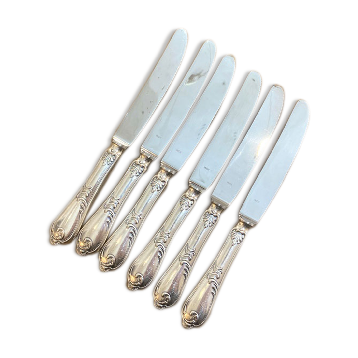 Series of 6 silver metal knives