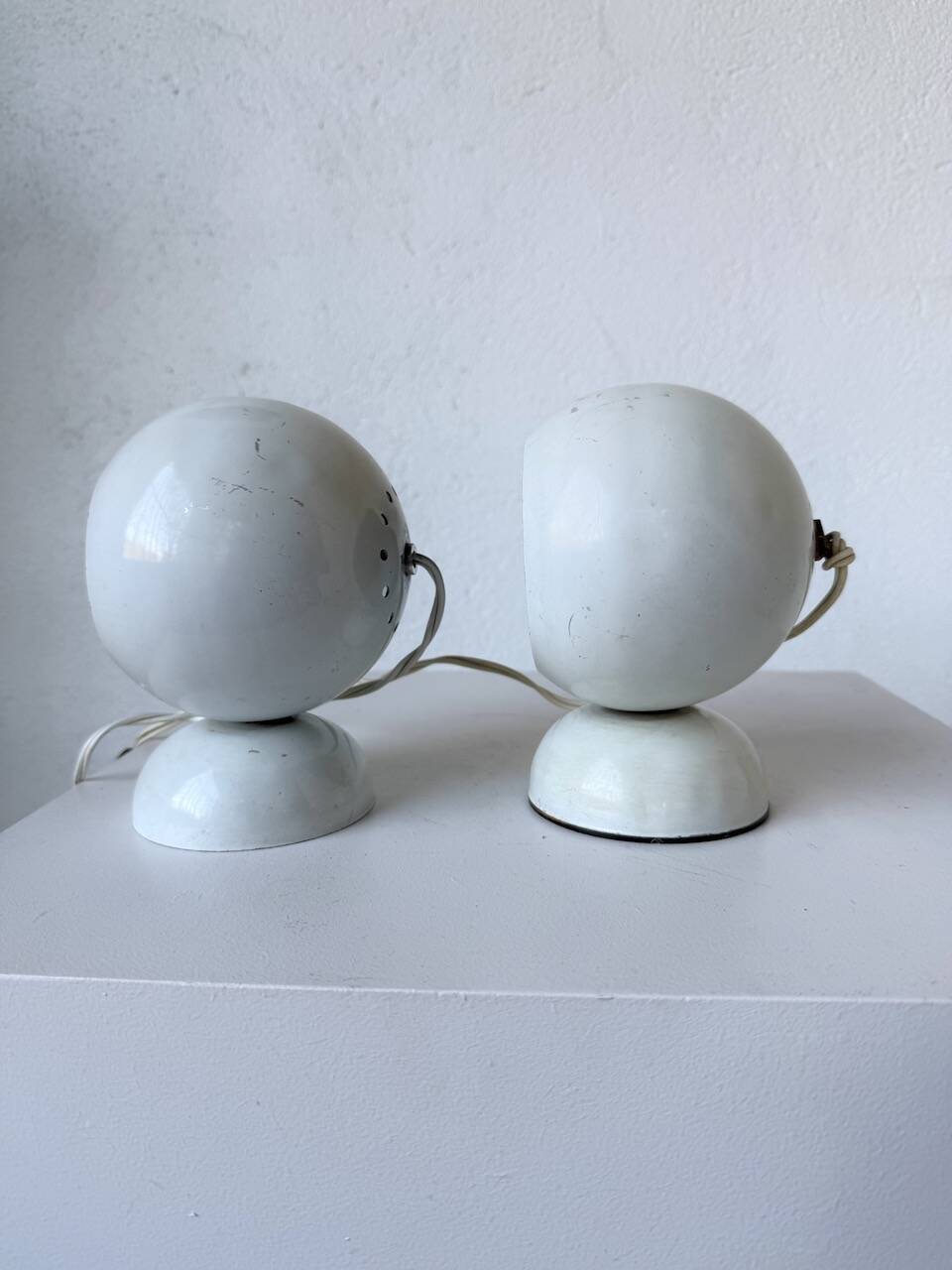 Paire de lampes « eyeball » années 80
