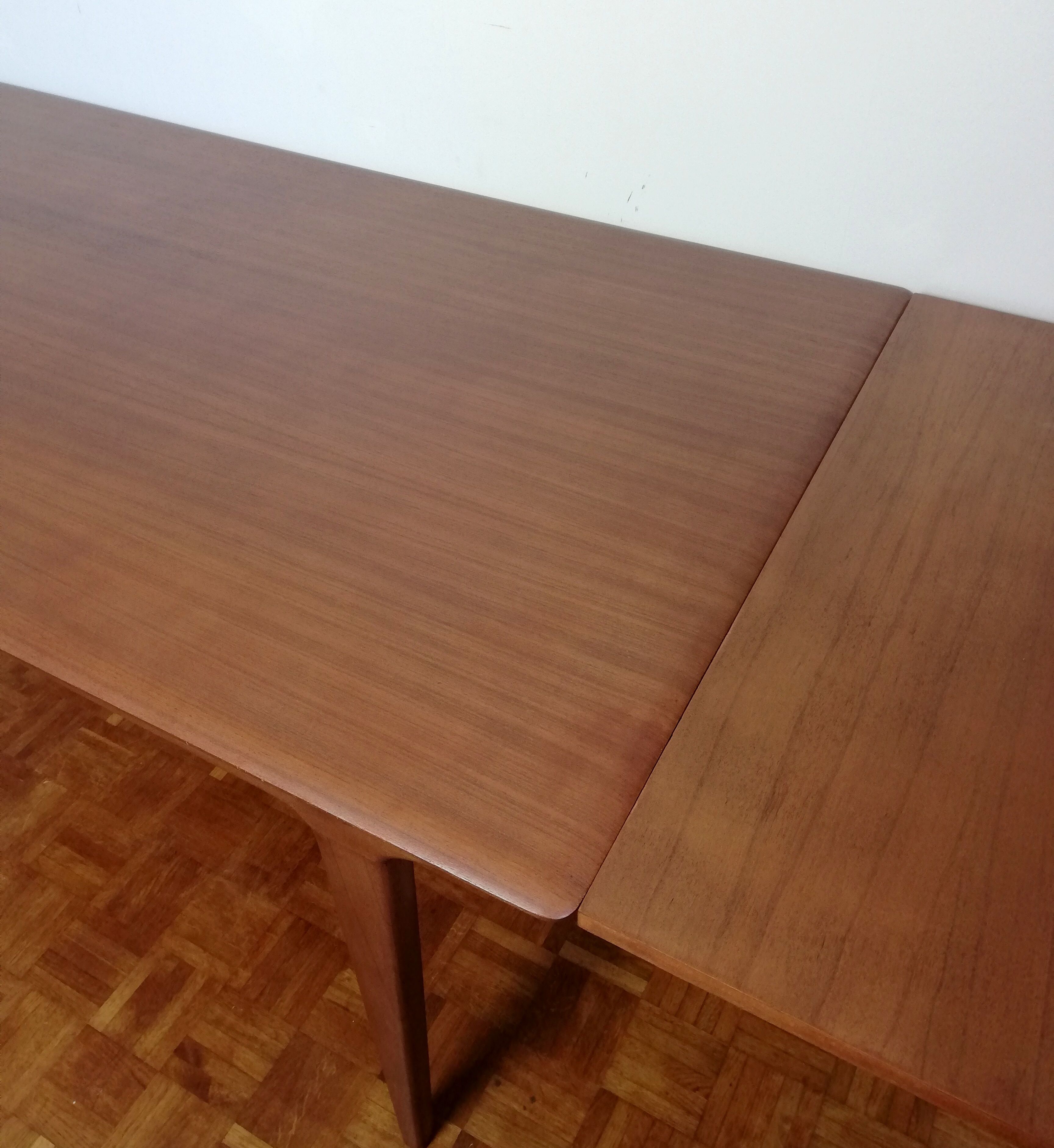 Renovated expandable LB table