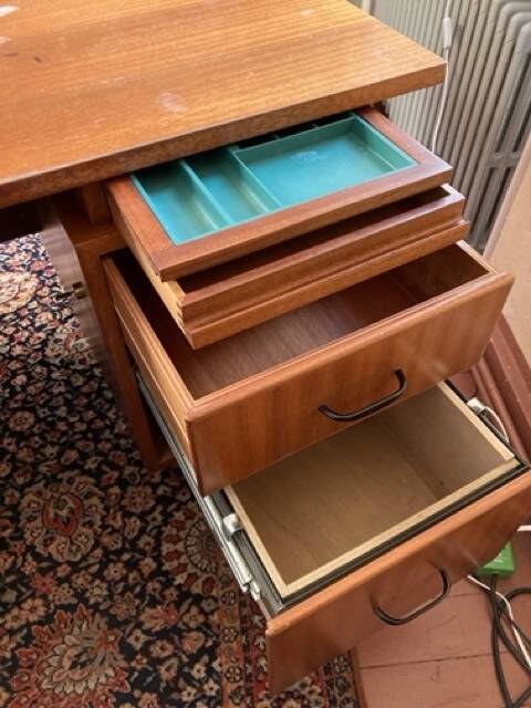 Burwood and Atlar desk