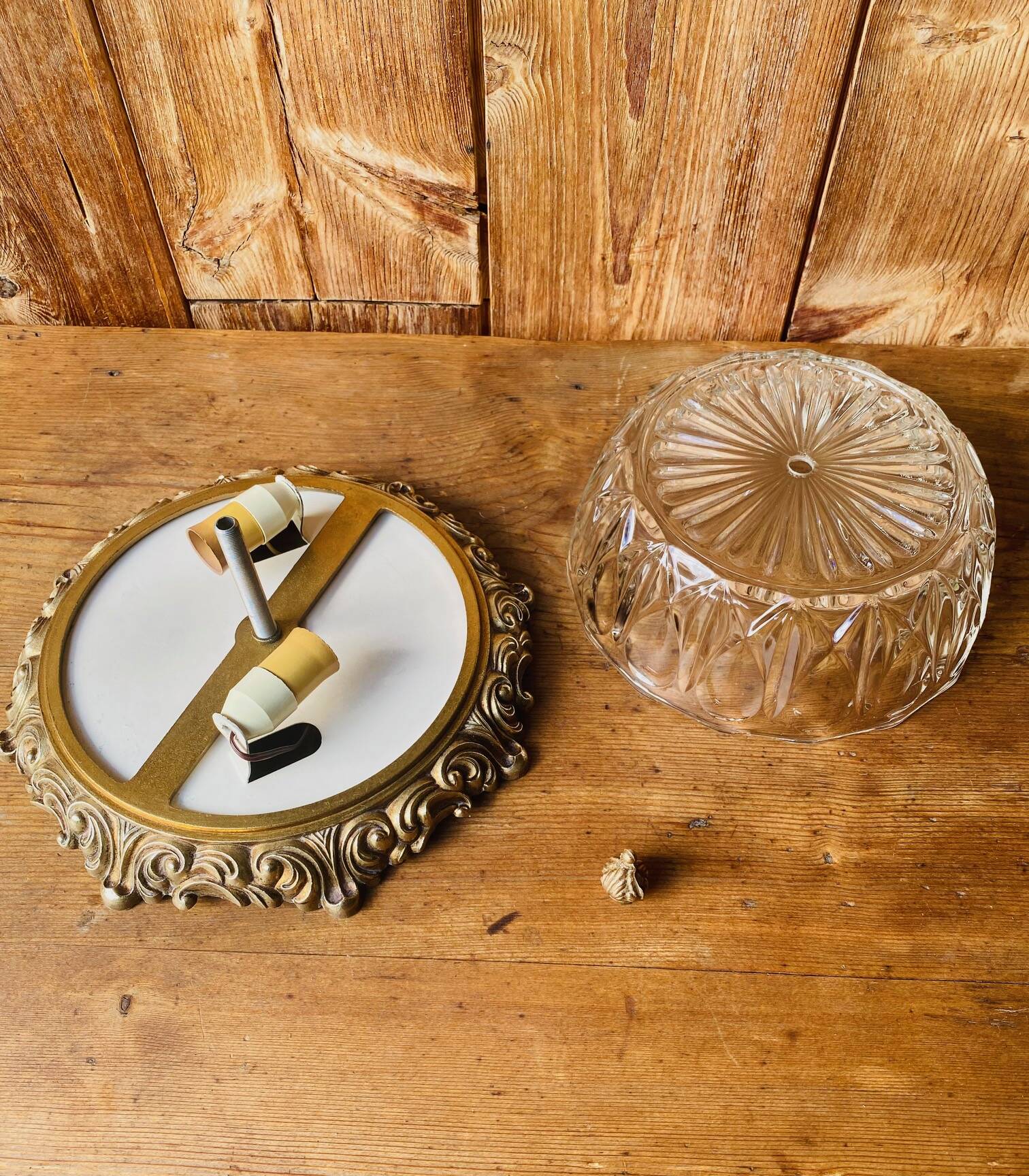 Glass and chiseled bronze ceiling light from the 50s/60s