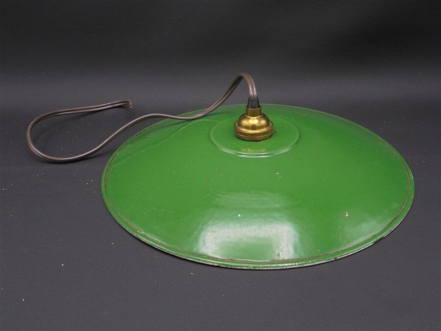 Enamelled steel hanging