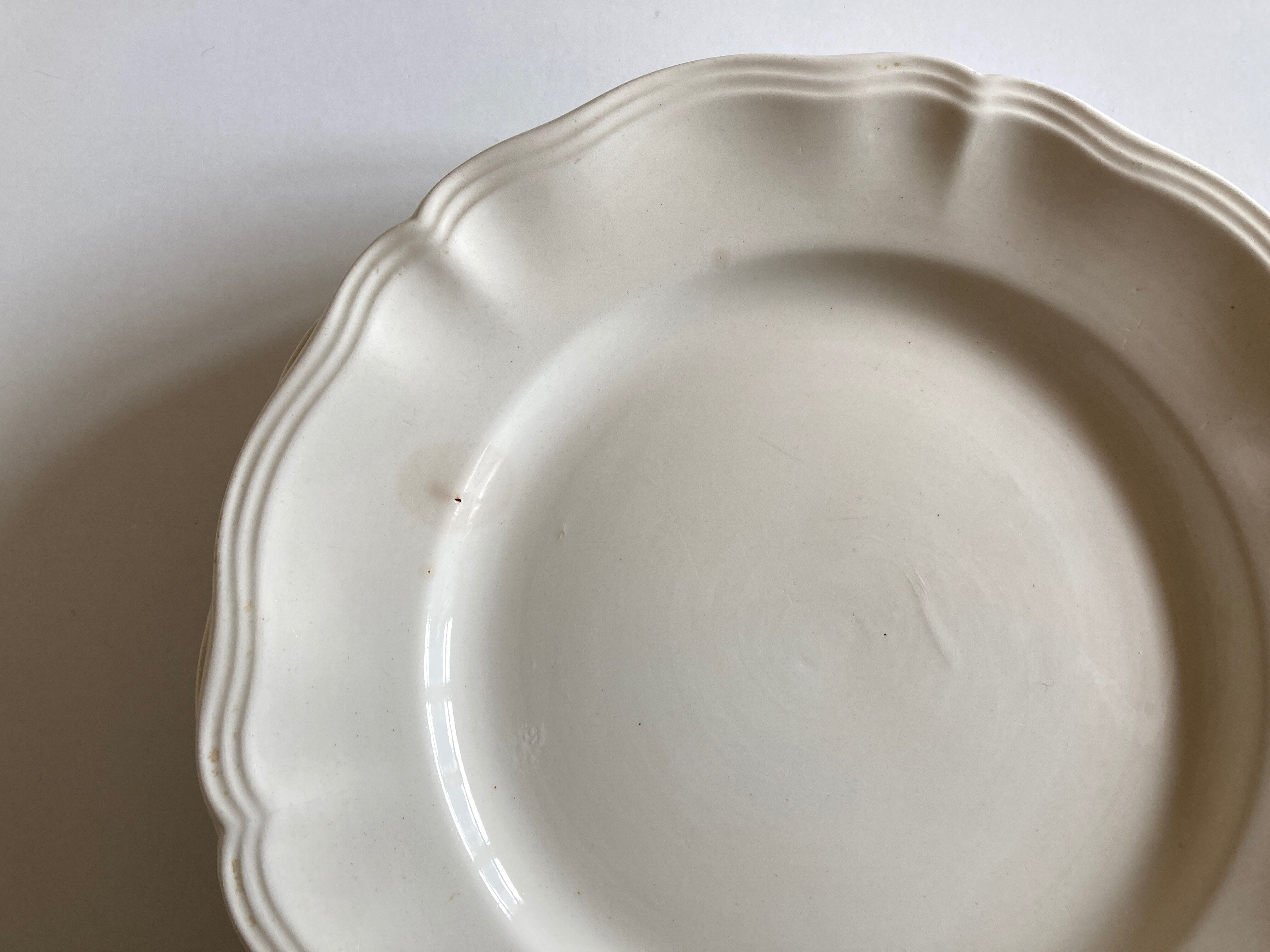 Set of 10 plates ivory of sarreguemines with godrons
