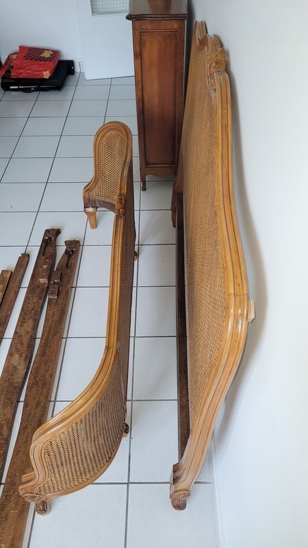 Wooden bed bumper