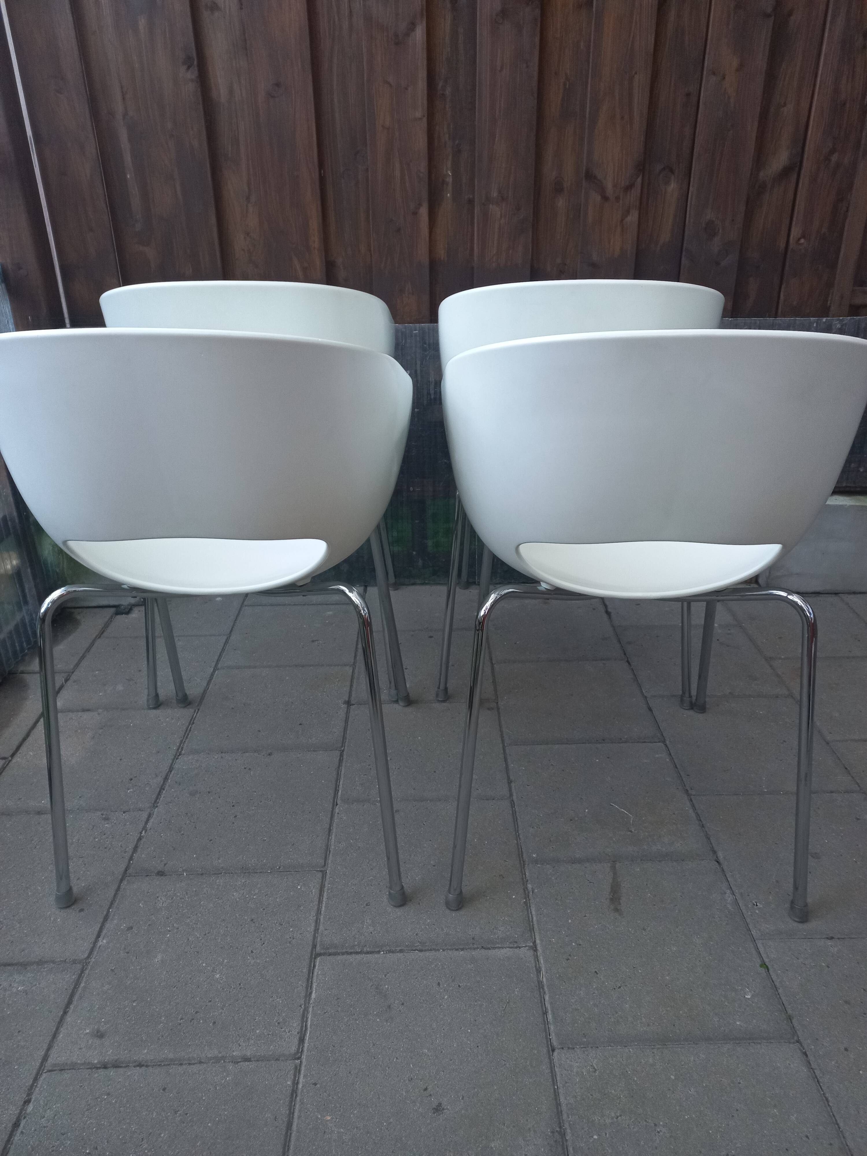 4 x Sintesi Orbit Large kuipstoel