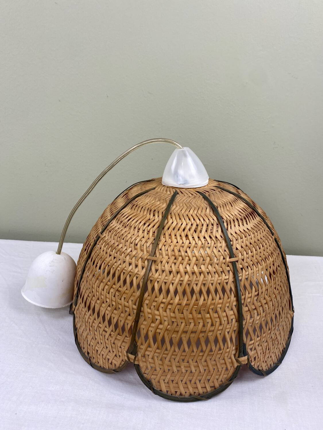 Suspension tulipe tressée