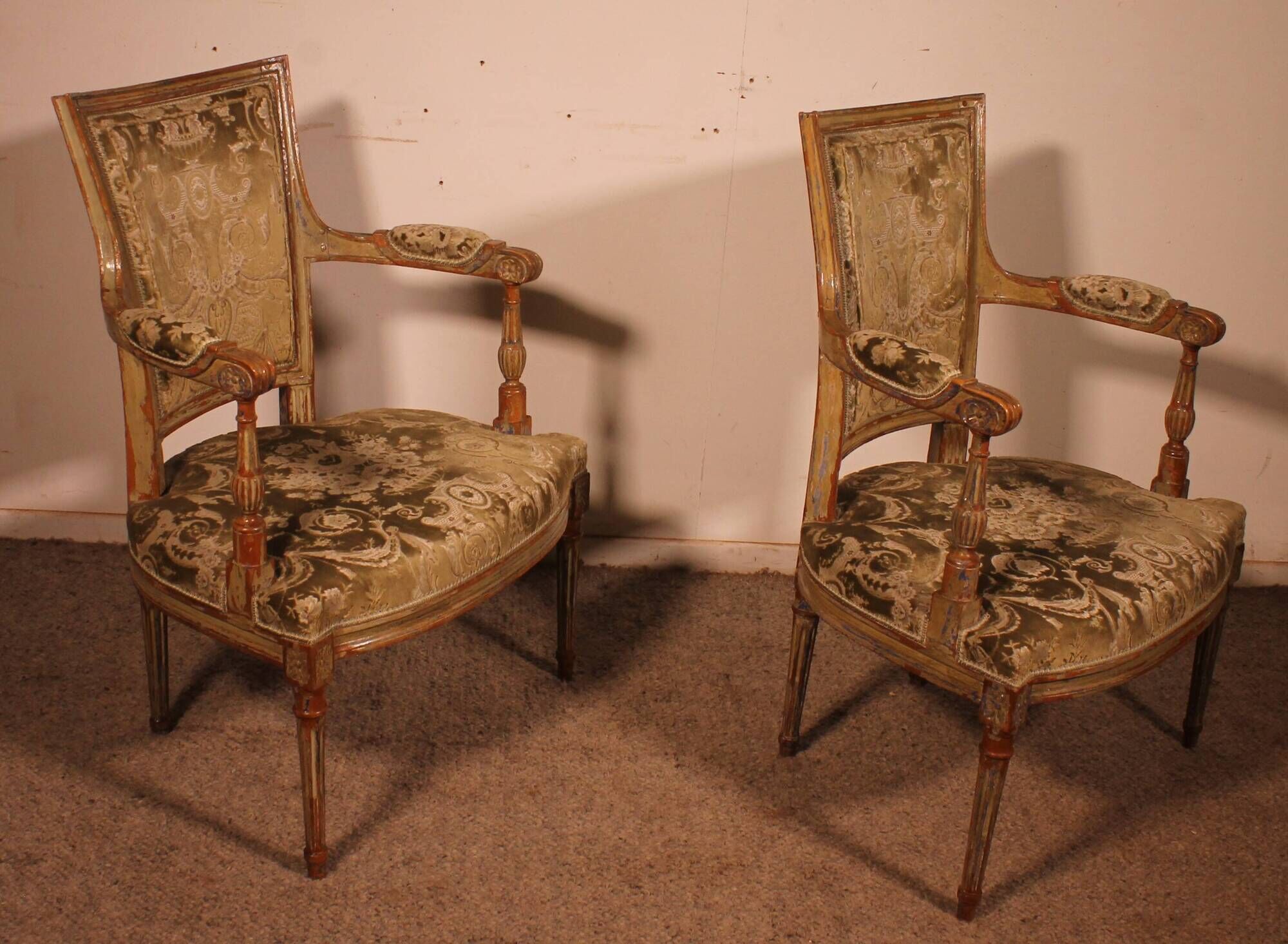 Pair of Louis XVI-style cabriolet armchairs – 18th century