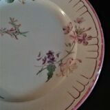 Assiette plate faïence de Choisy le Roi pour Au vase étrusque Paris
