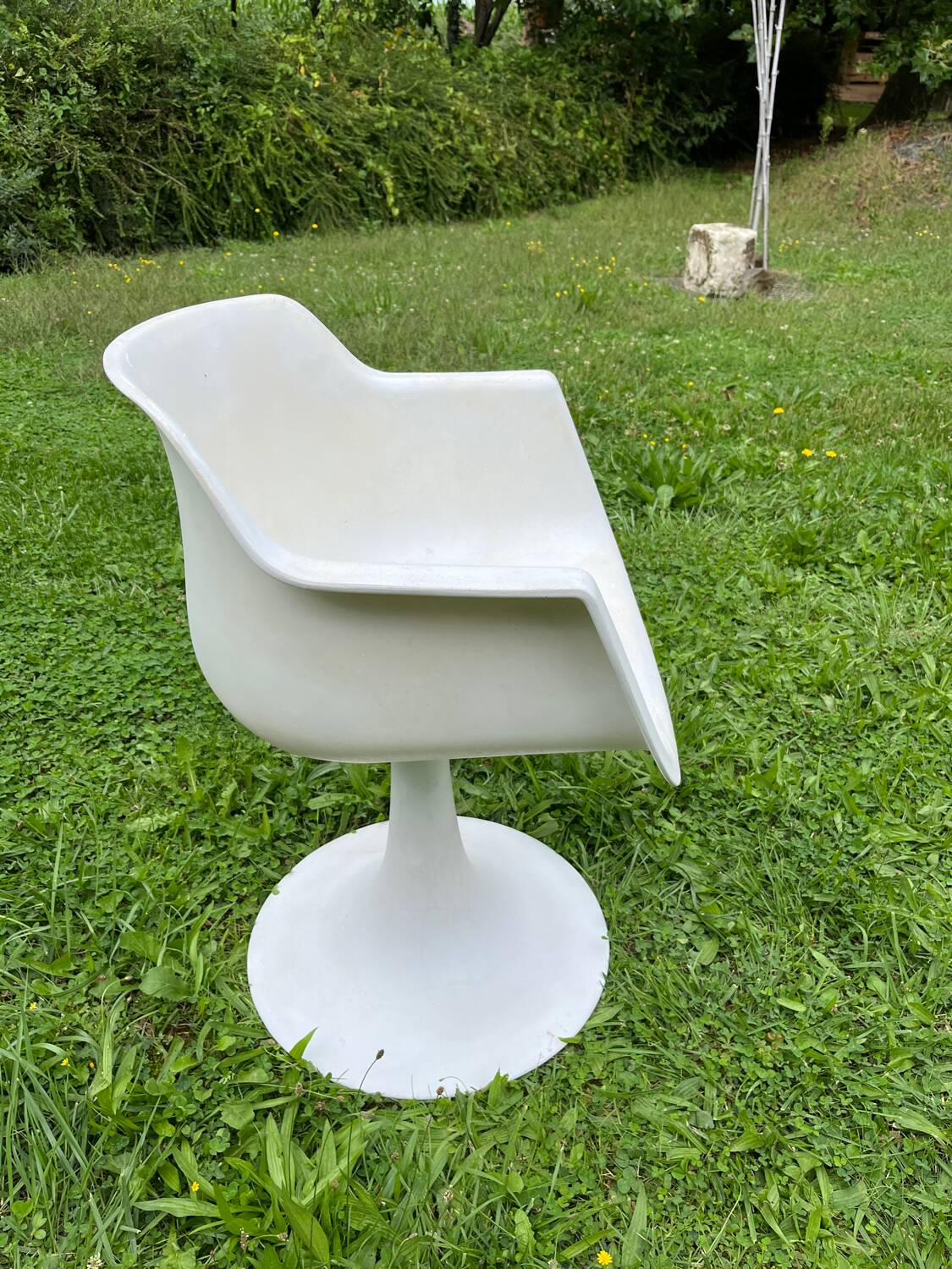 Grosfillex armchair