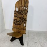 Chaise tribale sculptée à la main Afrique années 1960