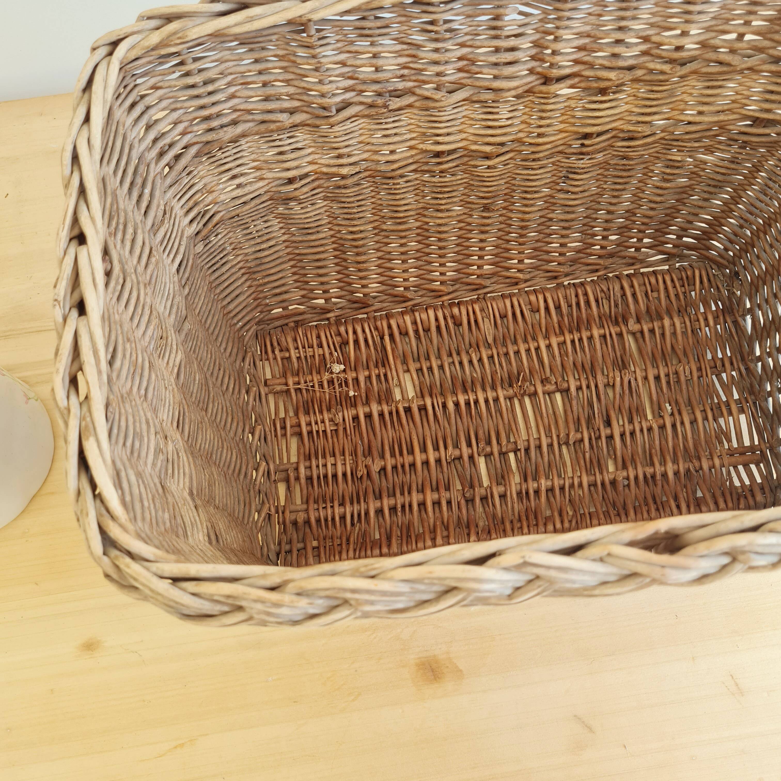 Rattan planter basket